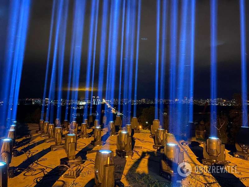 "Все, прилетели! НЛО, так НЛО!" Киевлян удивило "загадочное" свечение в небе