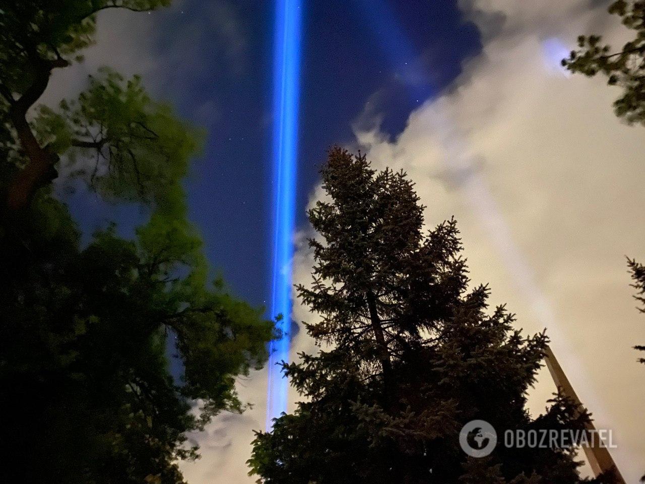 "Все, прилетели! НЛО, так НЛО!" Киевлян удивило "загадочное" свечение в небе