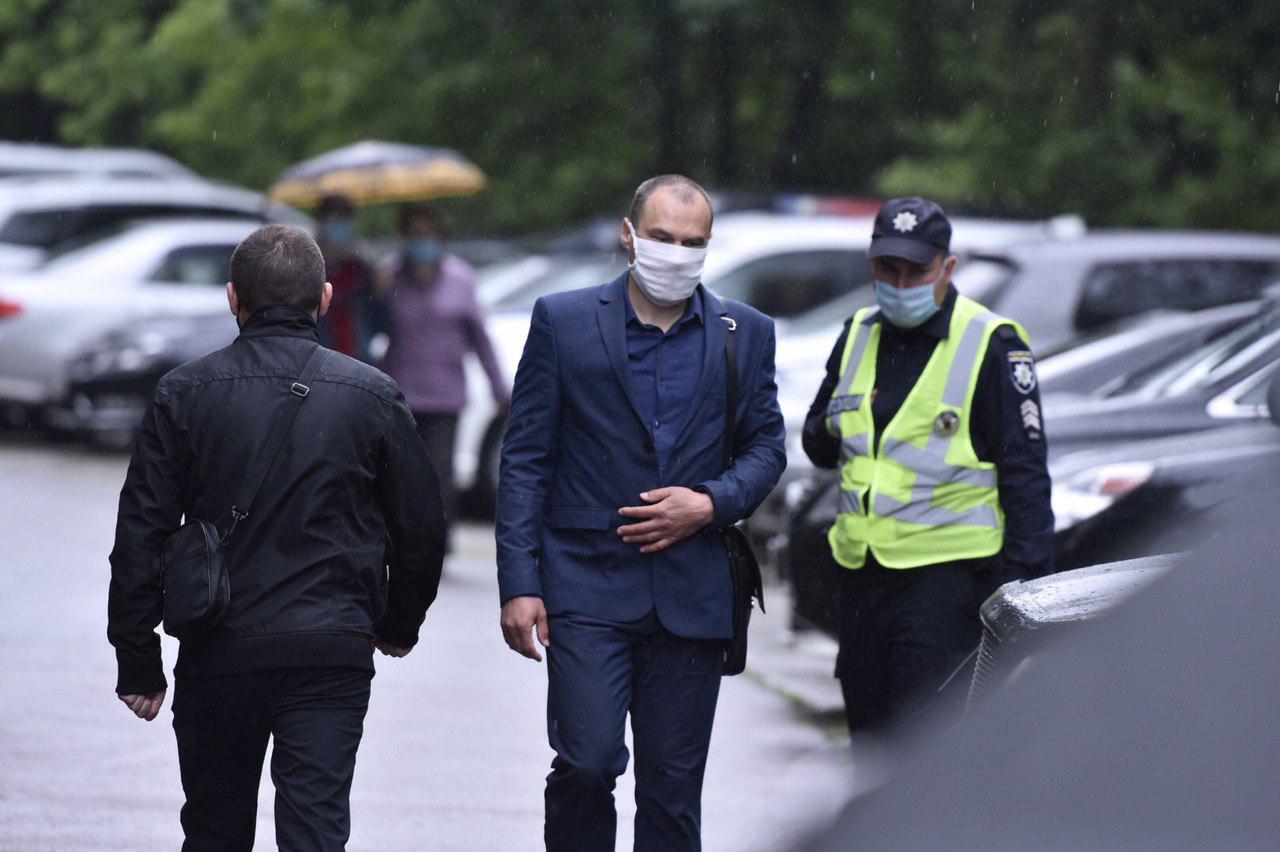 С погибшим нардепом Давыденко попрощались в Феофании: появились первые фото и видео