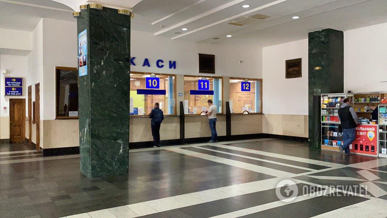 "Это слишком дорого!" "Укрзалізниця" запустила поезда и подняла цены