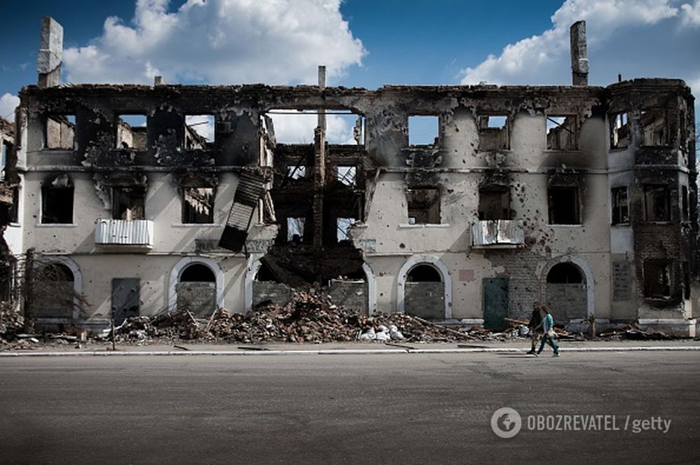 Разрушения в Дебальцево (апрель 2015 года)