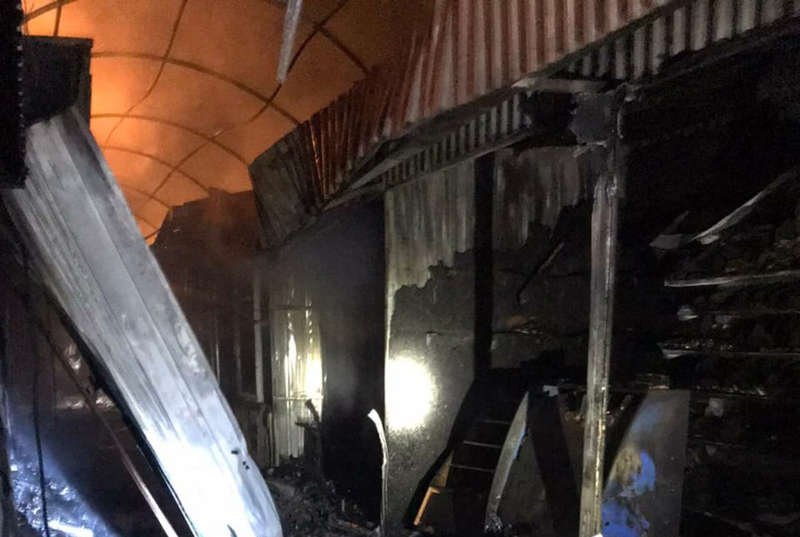 В Кривом Роге горел рынок dqxikeidqxiqqeant