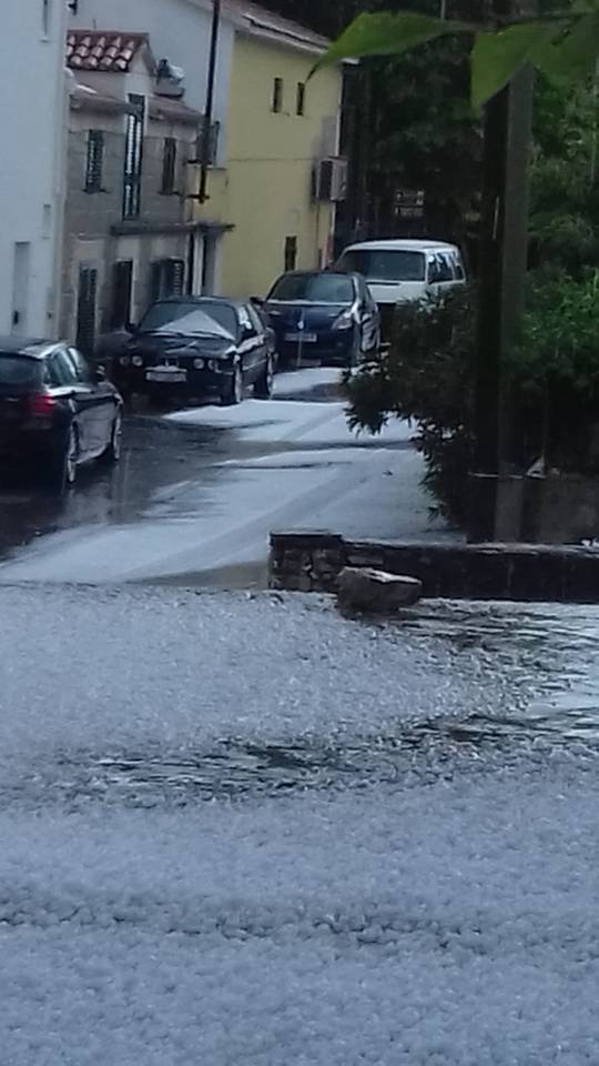 В Хорватии выпал снег