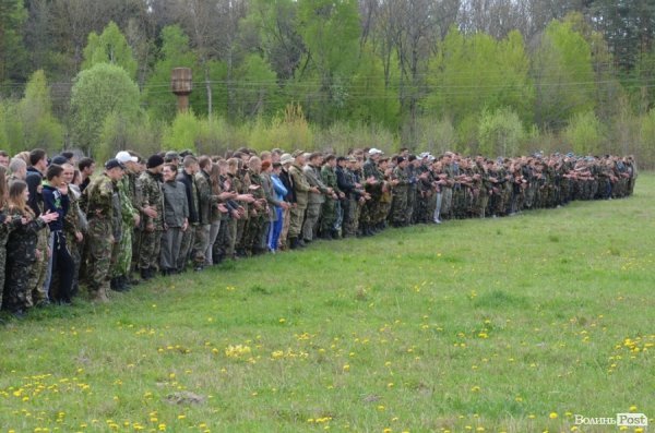 «Війна» у волинських лісах. «Звитяга - 2015». ФОТО. ВІДЕО «Війна» у волинських лісах. «Звитяга - 2015». ФОТО. ВІДЕО