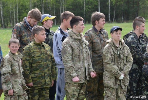 «Війна» у волинських лісах. «Звитяга - 2015». ФОТО. ВІДЕО «Війна» у волинських лісах. «Звитяга - 2015». ФОТО. ВІДЕО