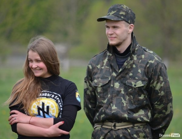 «Війна» у волинських лісах. «Звитяга - 2015». ФОТО. ВІДЕО «Війна» у волинських лісах. «Звитяга - 2015». ФОТО. ВІДЕО