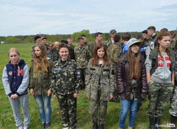 «Війна» у волинських лісах. «Звитяга - 2015». ФОТО. ВІДЕО «Війна» у волинських лісах. «Звитяга - 2015». ФОТО. ВІДЕО