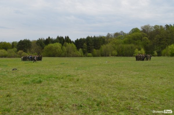 «Війна» у волинських лісах. «Звитяга - 2015». ФОТО. ВІДЕО «Війна» у волинських лісах. «Звитяга - 2015». ФОТО. ВІДЕО