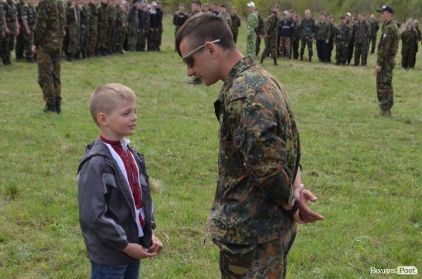 «Війна» у волинських лісах. «Звитяга - 2015». ФОТО. ВІДЕО «Війна» у волинських лісах. «Звитяга - 2015». ФОТО. ВІДЕО