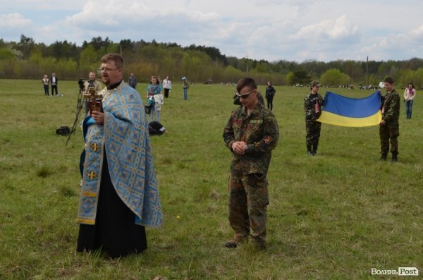 «Війна» у волинських лісах. «Звитяга - 2015». ФОТО. ВІДЕО «Війна» у волинських лісах. «Звитяга - 2015». ФОТО. ВІДЕО