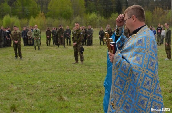 «Війна» у волинських лісах. «Звитяга - 2015». ФОТО. ВІДЕО «Війна» у волинських лісах. «Звитяга - 2015». ФОТО. ВІДЕО
