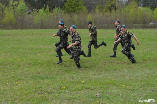 «Війна» у волинських лісах. «Звитяга - 2015». ФОТО. ВІДЕО «Війна» у волинських лісах. «Звитяга - 2015». ФОТО. ВІДЕО