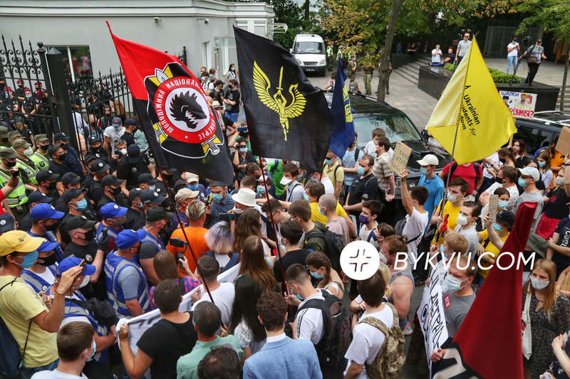 Киев_митинг_Шкарлет