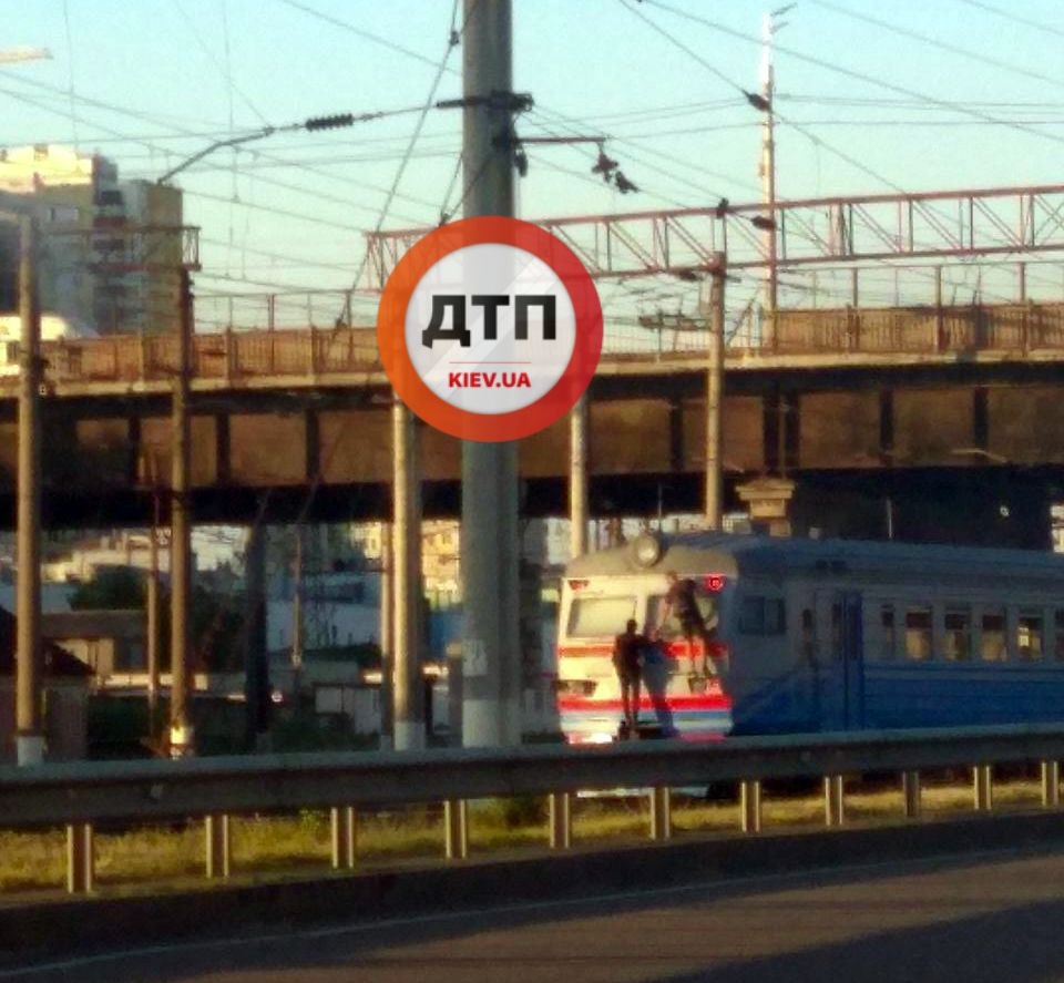 поезд dqxikeidqxitkant