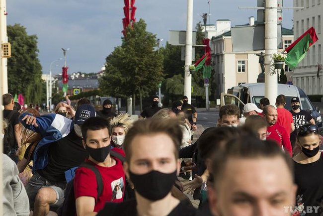 Силовики разогнали акцию противников Лукашенко в Беларуси 03 Силовики разогнали акцию противников Лукашенко в Беларуси 03