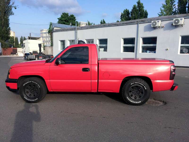 Chevrolet Silverado,     ;