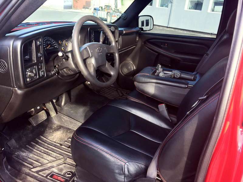 Chevrolet Silverado,     ;