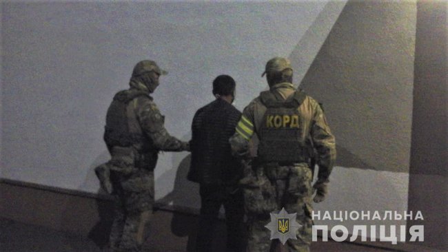 Полиция задержала иностранца, застрелившего в результате конфликта в Черновцах местного жителя 02 Полиция задержала иностранца, застрелившего в результате конфликта в Черновцах местного жителя 02