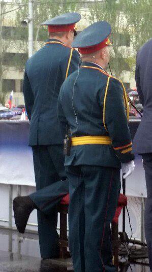 CEolQCUWIAAizIO dqxikeidqxiqqeant