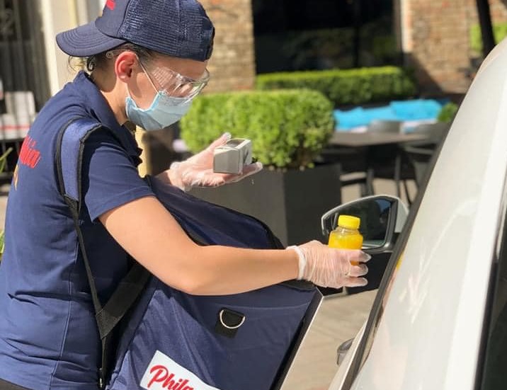 Киевским водителям, попавшим в “пробку“, начали предлагать еду Киевским водителям, попавшим в “пробку“, начали предлагать еду dqxikeidqxitkant