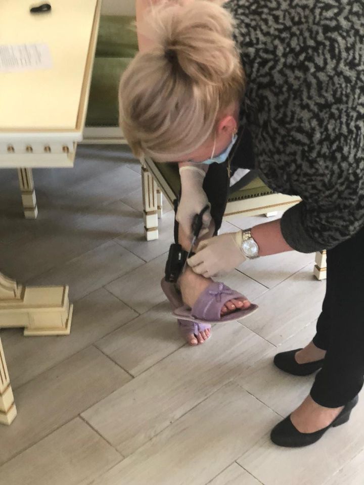 Із підозрюваної в убивстві Шеремета зняли електронний браслет. ФОТО dqxikeidqxitkant