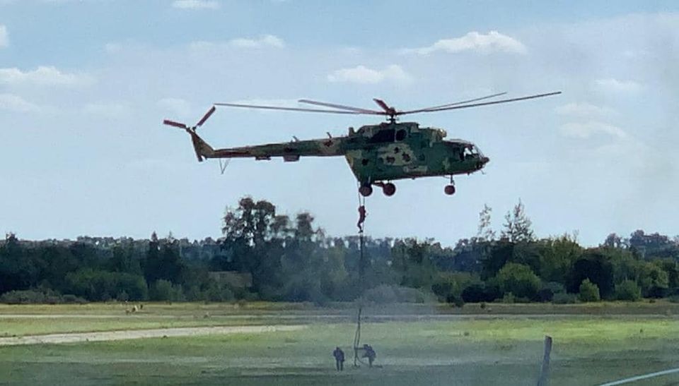 На Житомирщині пройшли авіаційні навчання ЗСУ. ФОТО dqxikeidqxiqqeant