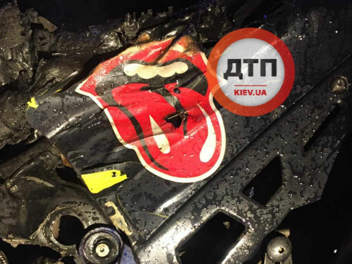 Ночная ДТП с мотоциклом под Киевом:  байкер и его пассажирка погибли мгновенно – груда металла и фрагменты тел Ночная ДТП с мотоциклом под Киевом:  байкер и его пассажирка погибли мгновенно – груда металла и фрагменты тел
