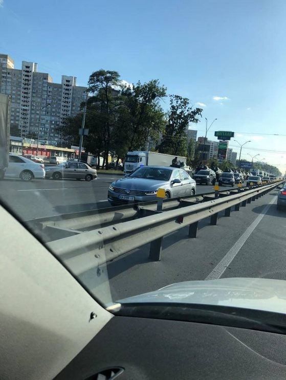 Киев, бронетехника dqxikeidqxiqqeant