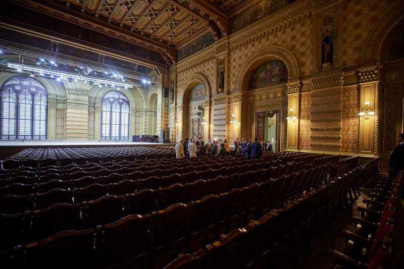 В 2021 году в рамках "Большой стройки" начнется реконструкция Одесской филармонии - Зеленский. Фото: Офис президента dqxikeidqxitkant