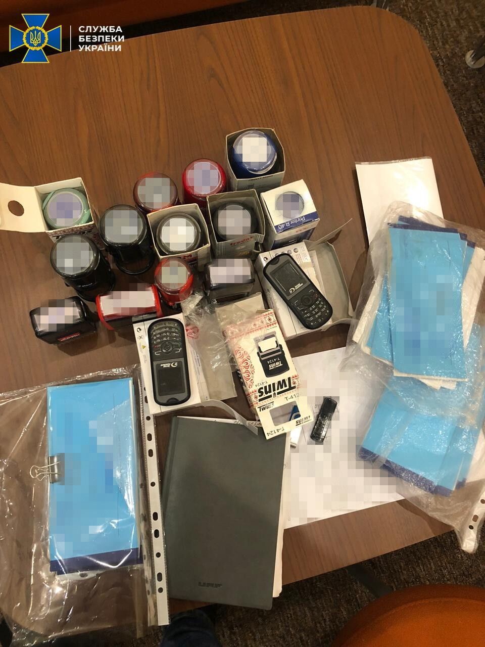 СБУ изъяла печати фиктивных фирм.