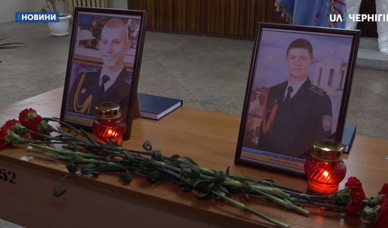 Николай Микитченко и Андрей Роспотнюк закончили военный лицей в Чернигове. dqxikeidqxitkant