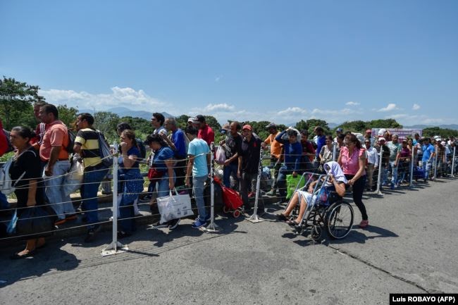 Мост Симона Боливара - главный наземный пограничный переход между Колумбией и Венесуэлой. Июль 2020 года dqxikeidqxitkant