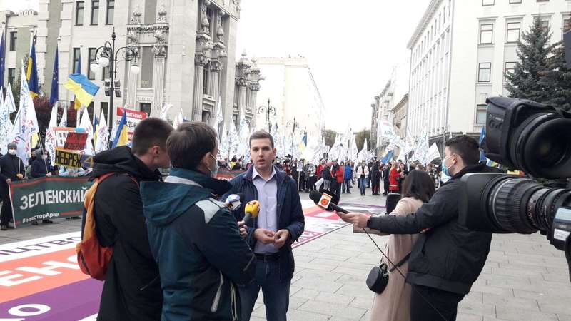 Виталий Щербаков на митинге