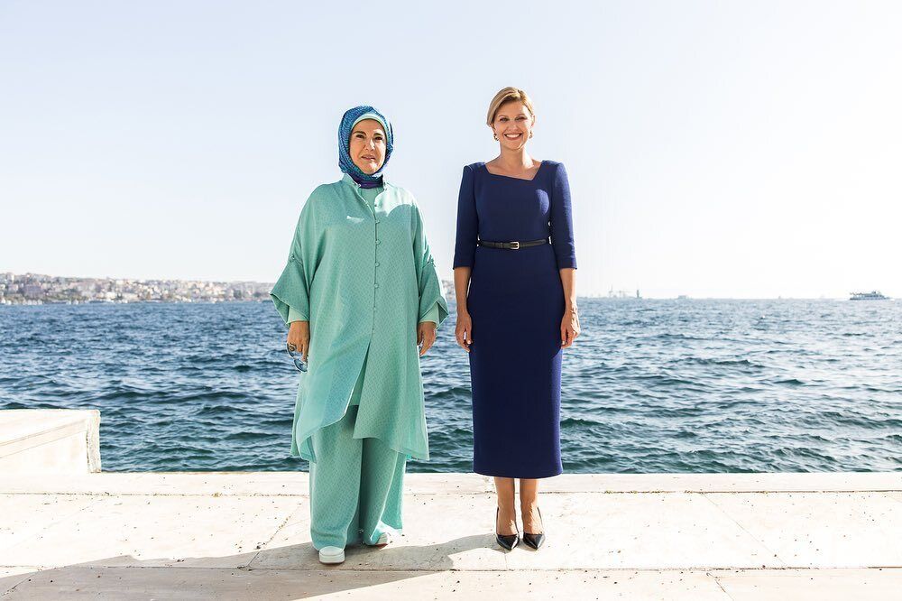 Пользователи сети яростно отреагировали на образ Елены Зеленской.