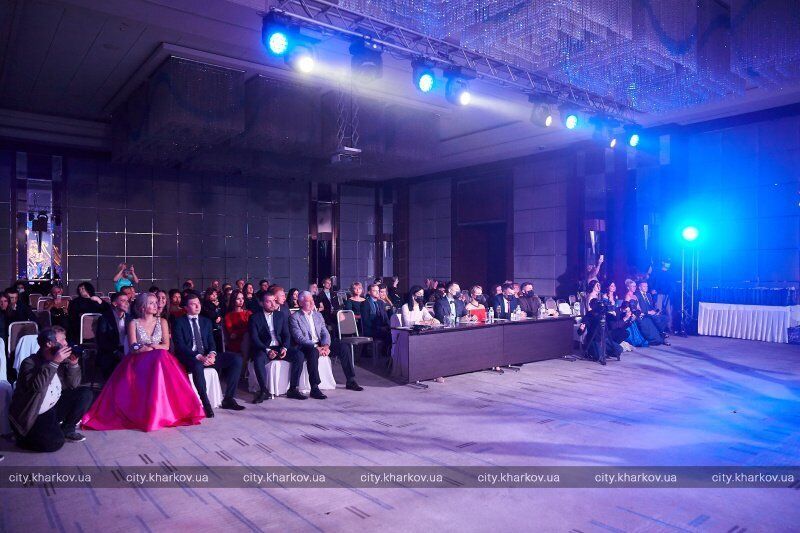 Бал-маскарад в Харькове dqxikeidqxiqqeant