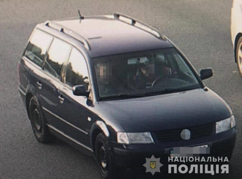 Автомобиль таксиста, подозреваемого в изнасиловании в Киеве dqxikeidqxiqqeant
