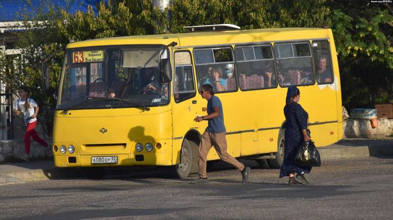 В оккупированном Севастополе массово выходят из строя российские троллейбусы и автобусы
