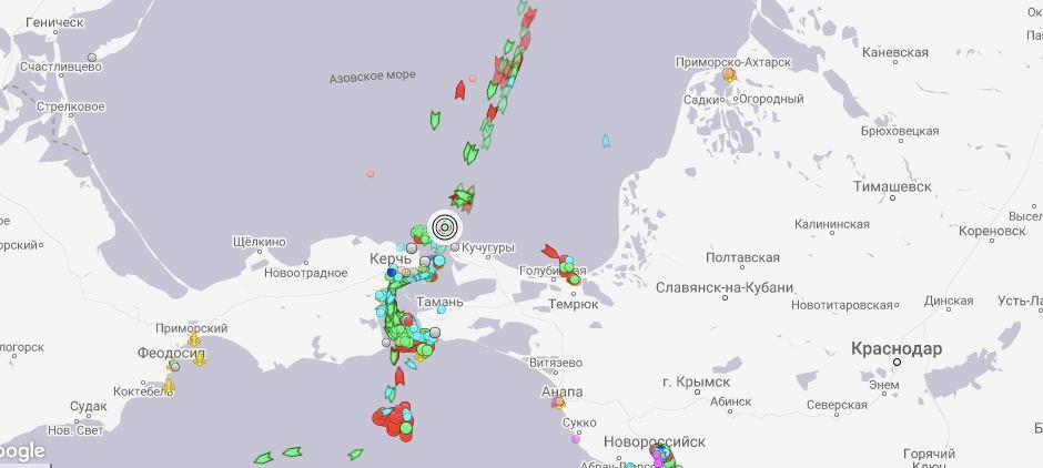 Корабль находится близ Керченского пролива dqxikeidqxitkant