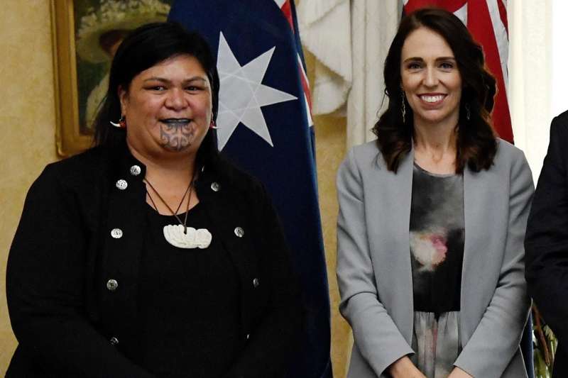 Нанайя Махута с премьер-министром Новой Зеландии Джасиндой Ардерн dqxikeidqxitkant