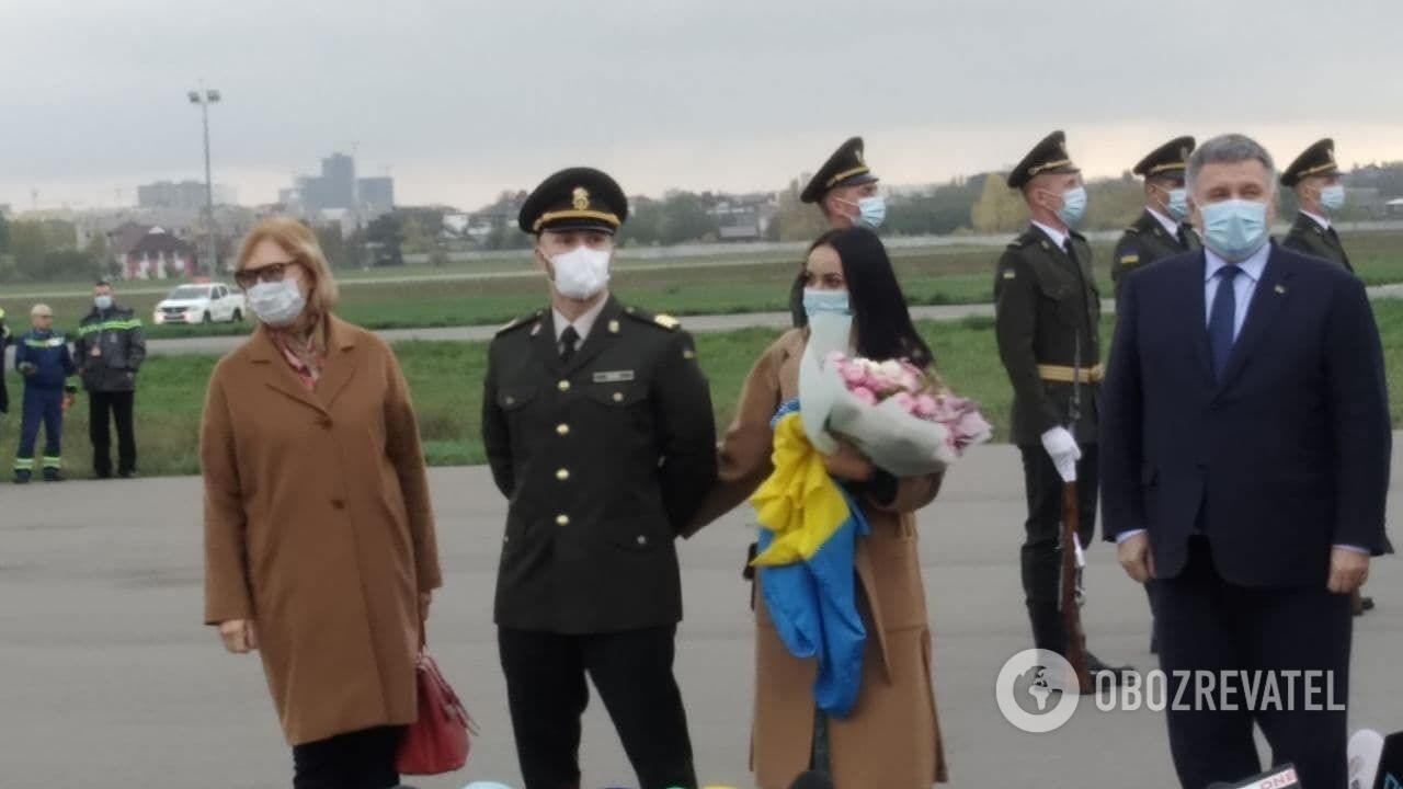 Маркив с женой.