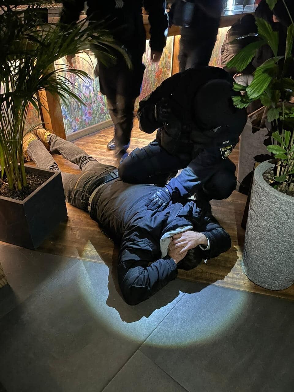 Полиция прекратила незаконную работу ресторана "Гавана"