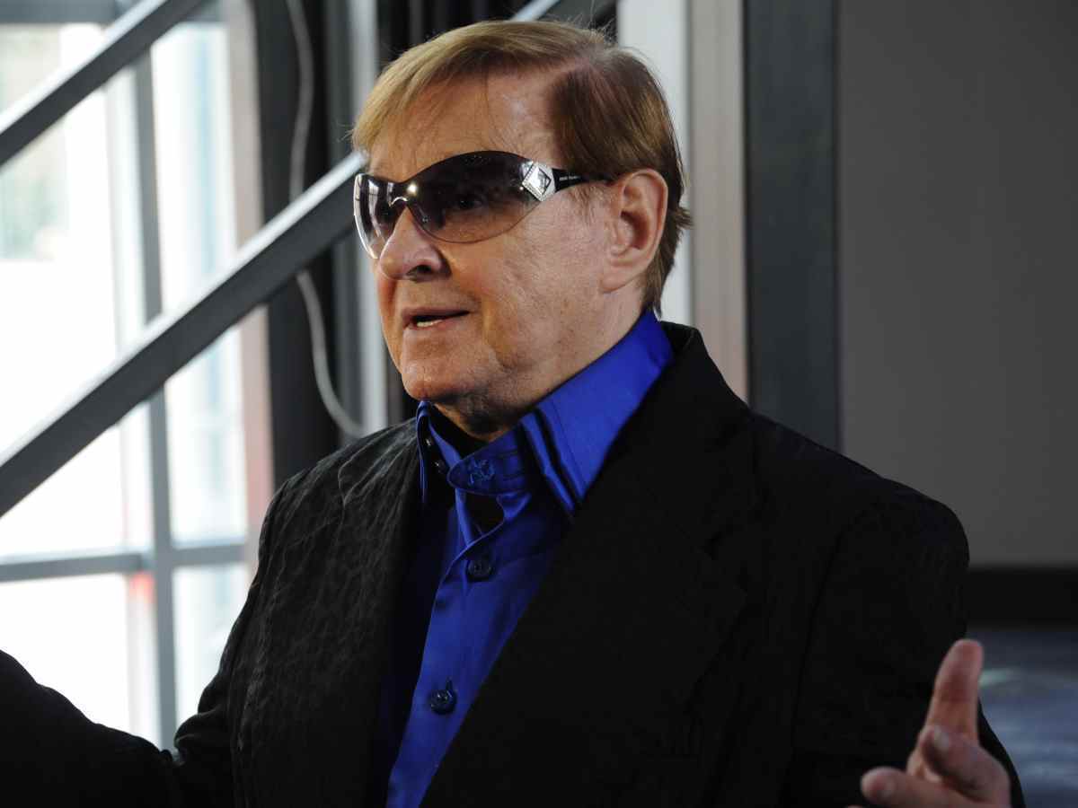 Кому достанется наследство Романа Виктюка