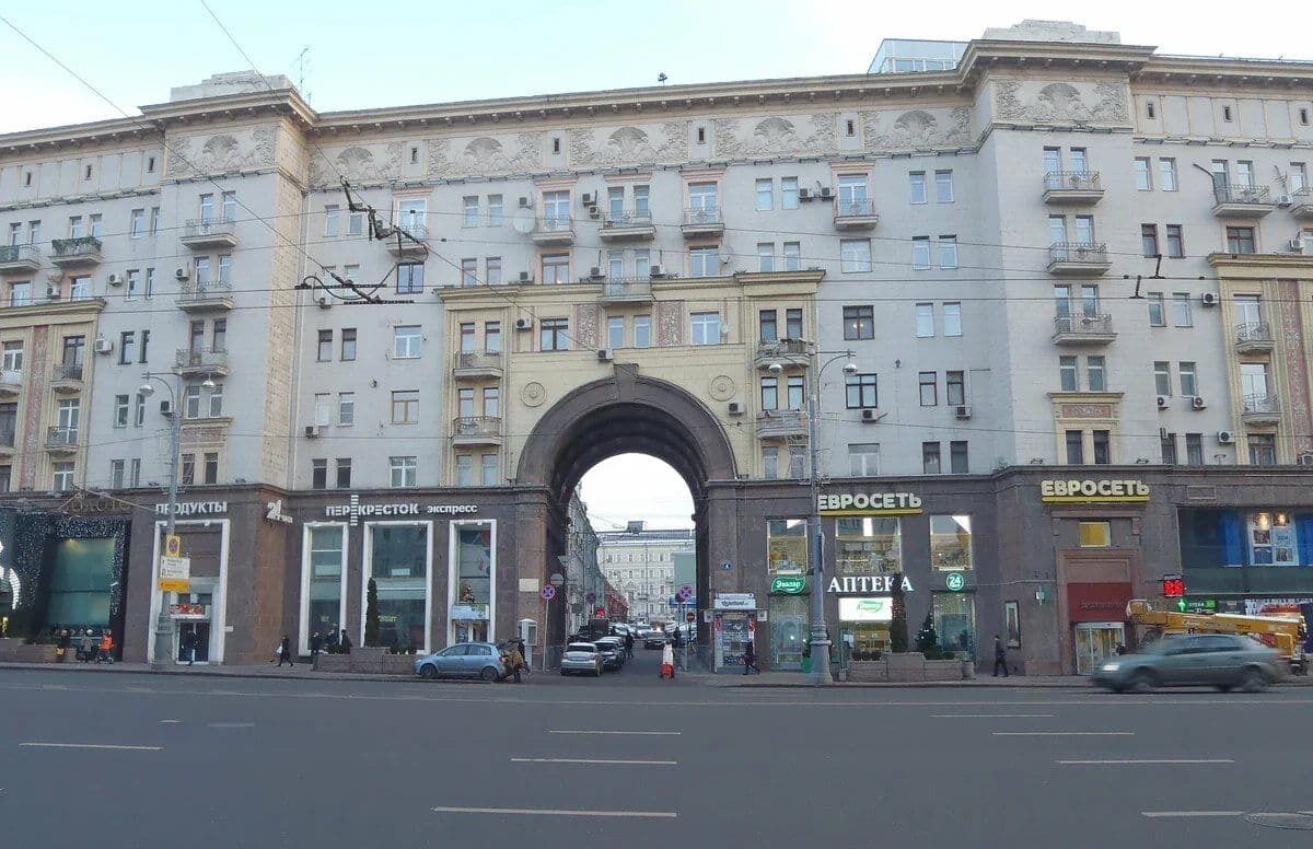 Как выглядела квартира Романа Виктюка