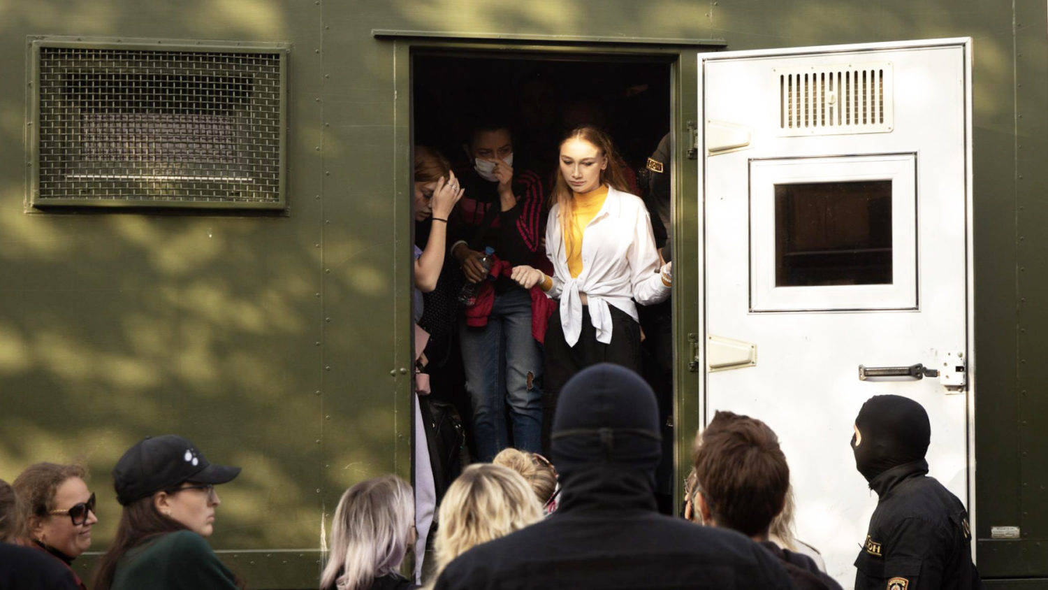 Женский протест dqxikeidqxiqqeant