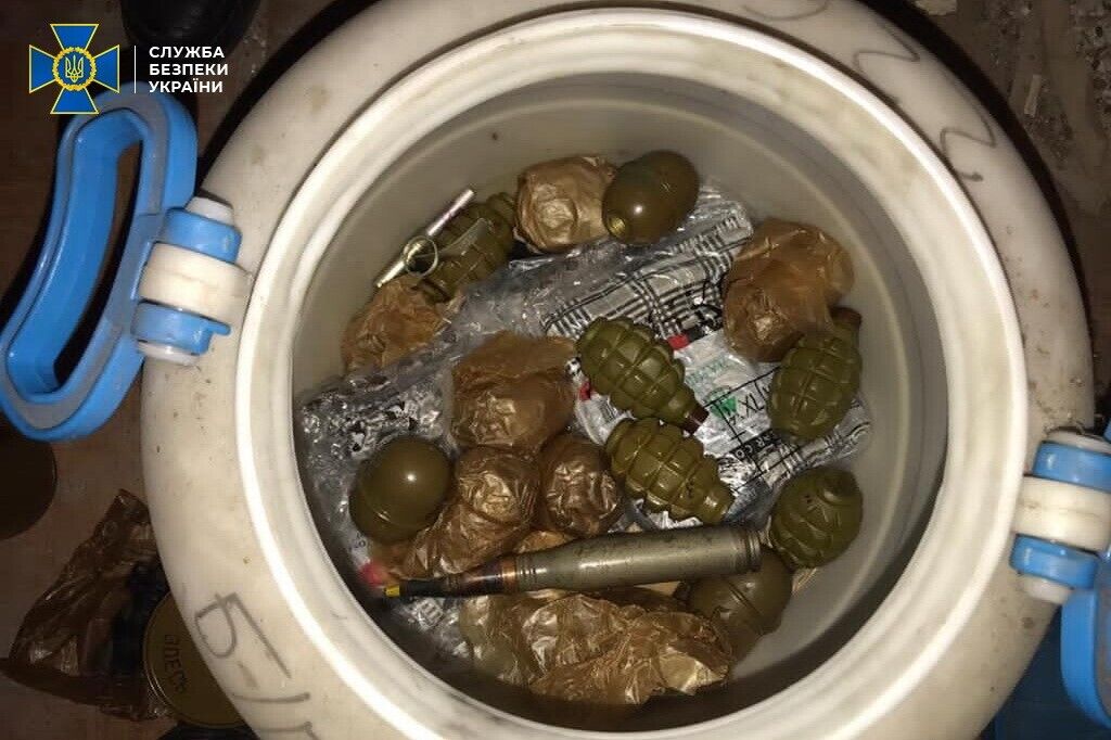 Гранаты в бочке