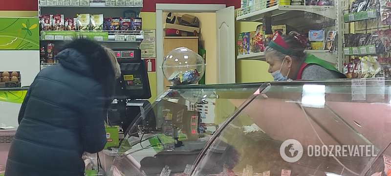 Товар могут не прикрывать.