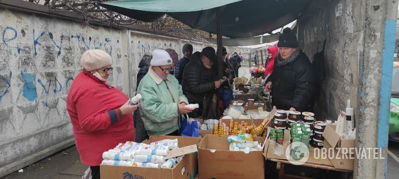 На стихийных рынках нарушают все.