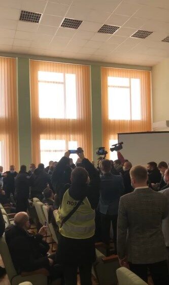 Депутаты устроили драку в облсовете. dqxikeidqxitkant