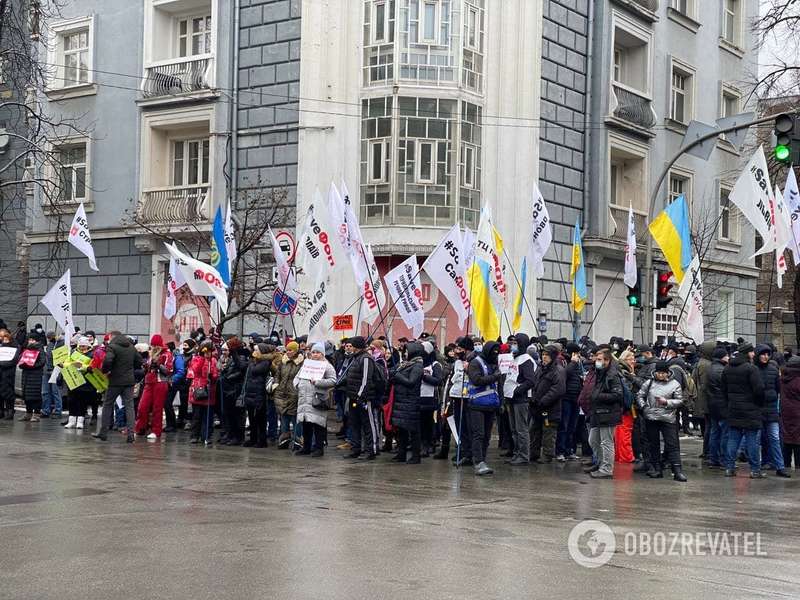 Малый бизнес вышел под Раду