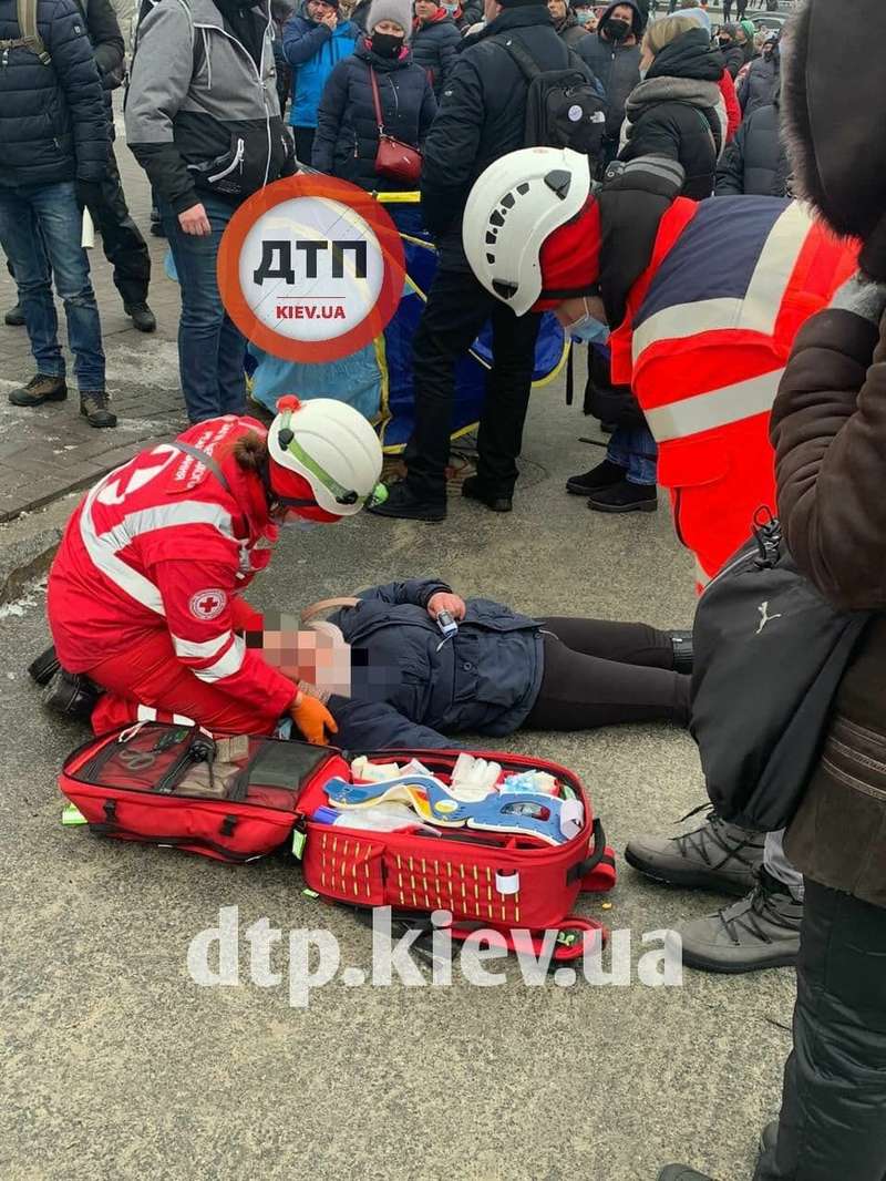 Одного митингующего забрала скорая помощь. dqxikeidqxitkant